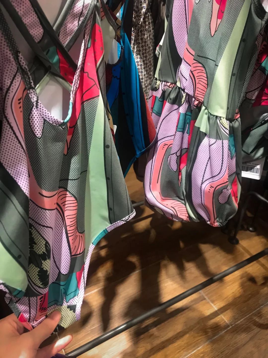 儿童泳衣买哪种最好,泳衣测评儿童10岁左右