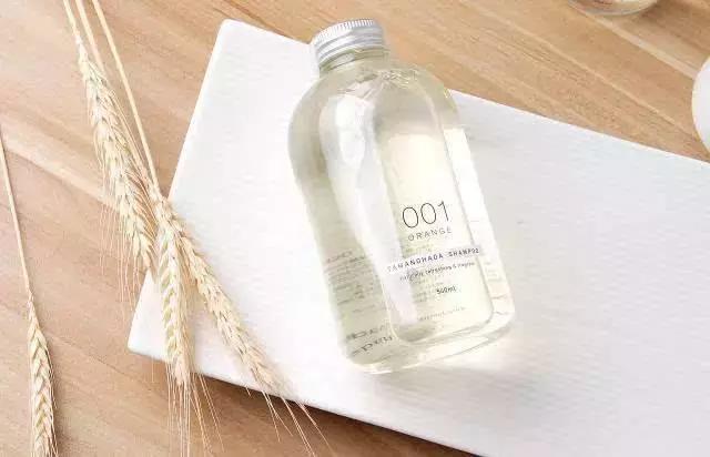 郭碧婷头发发量多吗,郭碧婷的头发是怎么那么直的