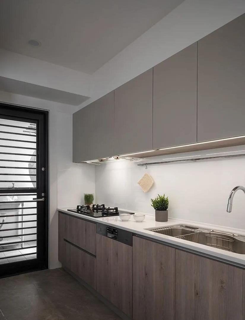 餐厅灯具最佳配置,餐饮厨房灯具设计布局