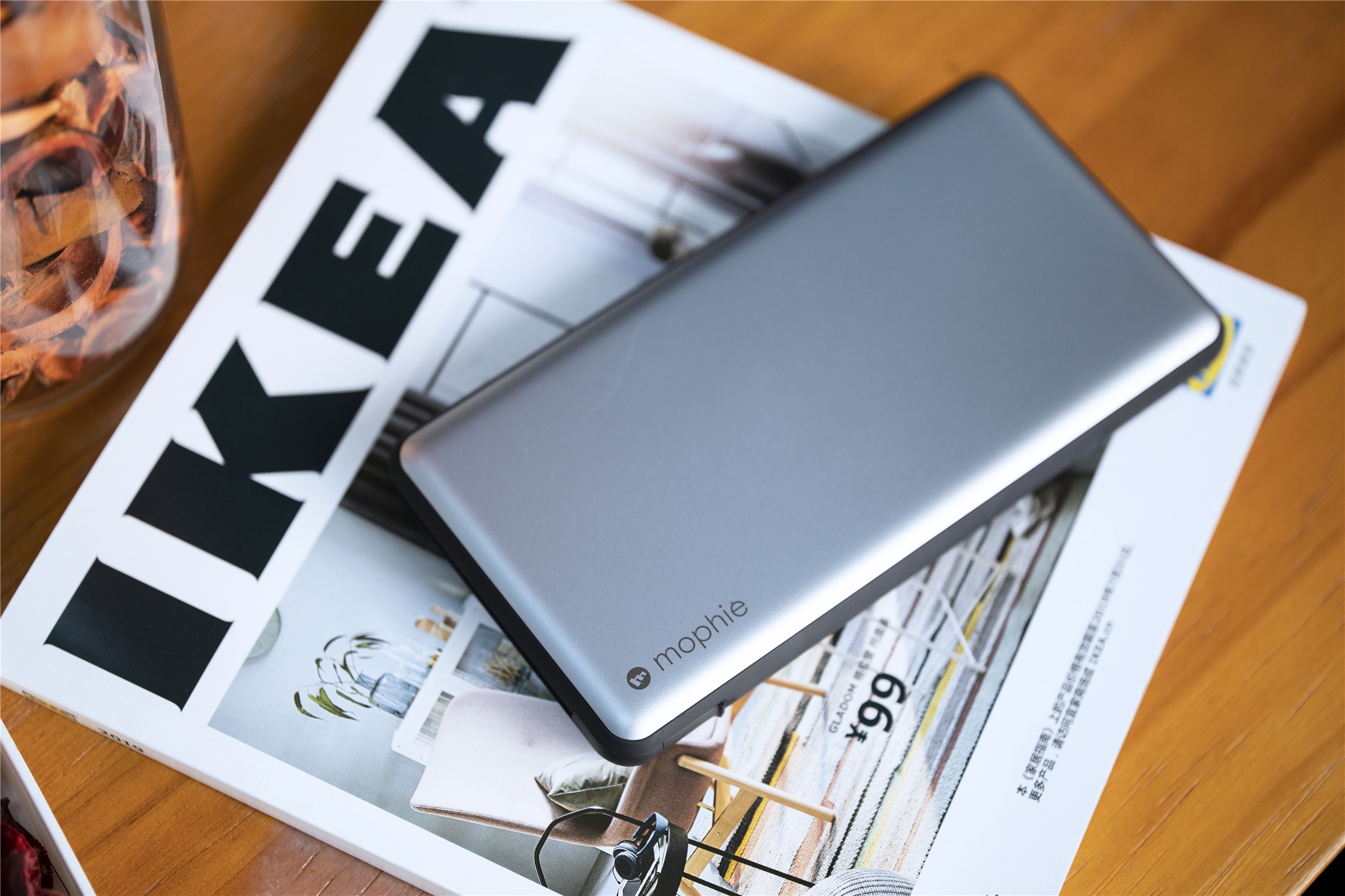 mophie移动电源10000mah可以充几次,mophiepowerstationproxl移动电源