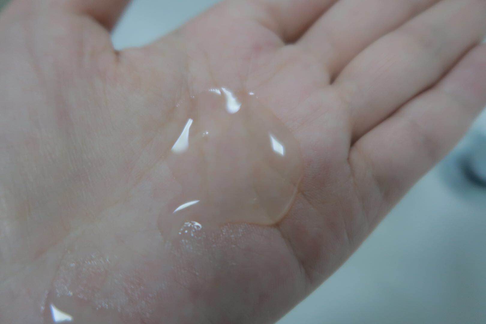 千万别看不起便宜的化妆品,没有必要买的10个化妆品