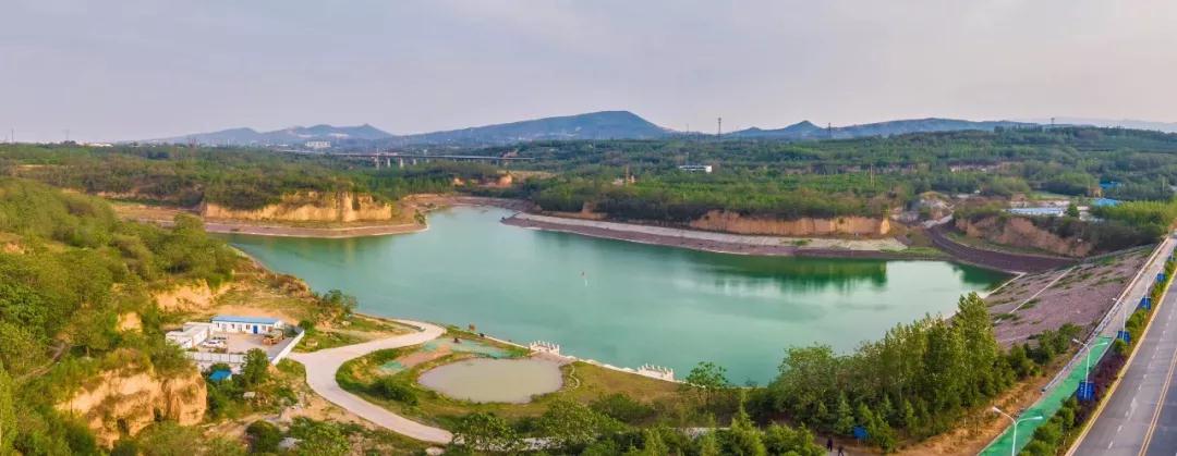 依山傍水苏式园林庭院,自然清幽山谷依山而建的院落