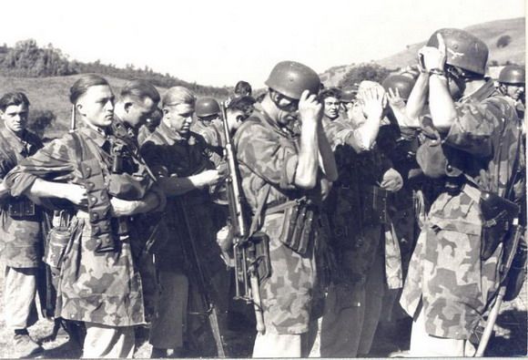 二战最强伞兵部队，为何被盟军称之为“绿*魔色**鬼”？