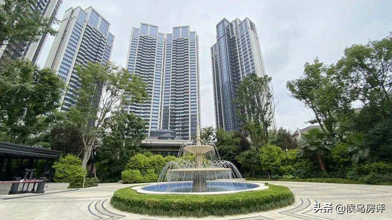 1000万可以买到什么豪车,1000万可以买到怎样的别墅