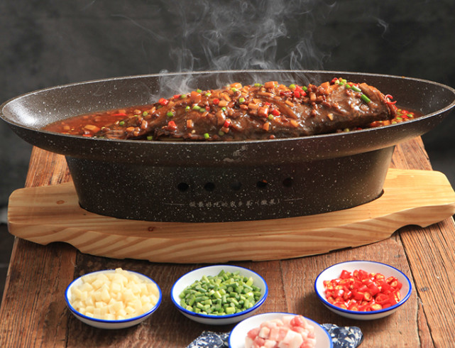 徽菜臭桂鱼传说,经典徽菜臭鳜鱼的传奇故事