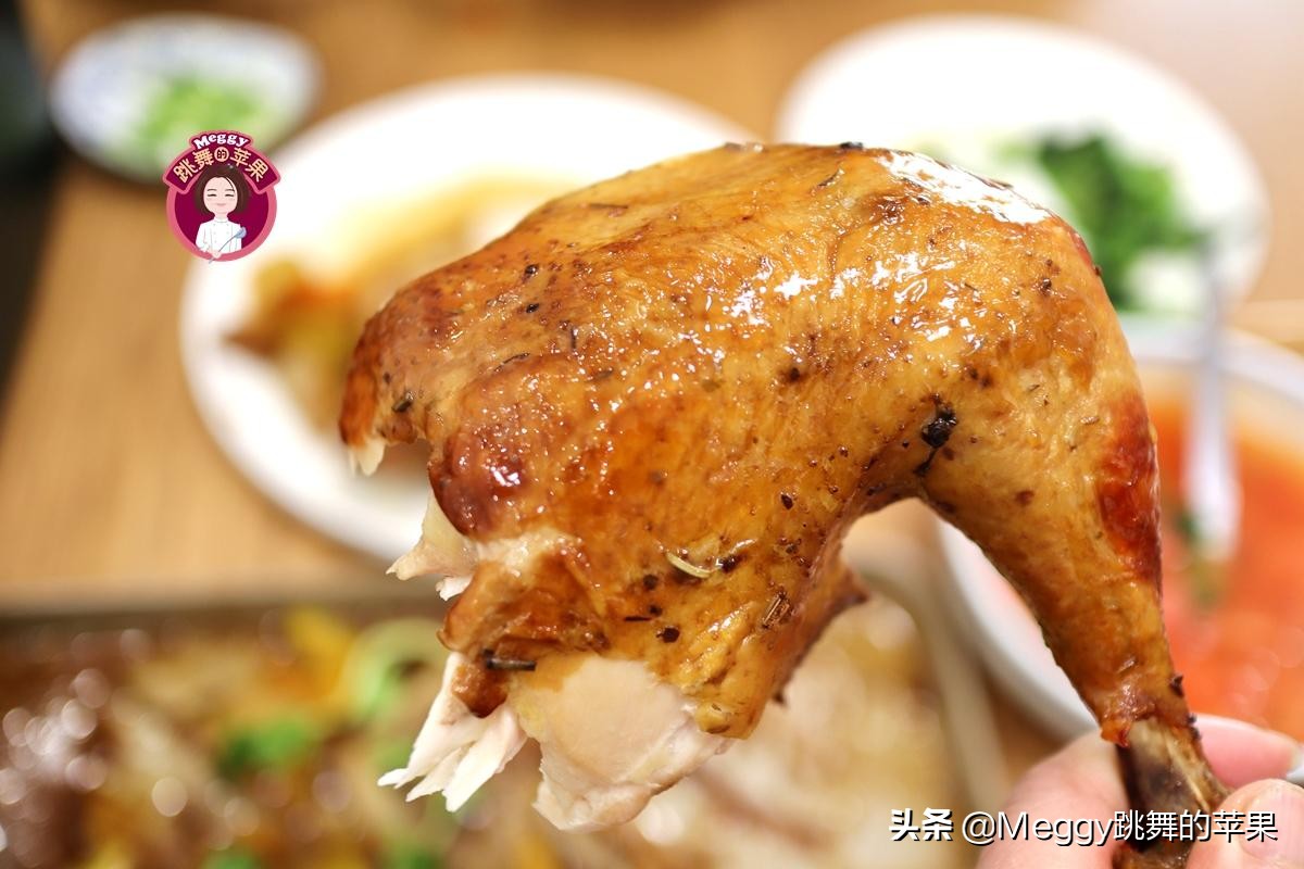 圣诞烤鸡好吃到连骨头都不会放过,圣诞烤鸡最正宗的做法