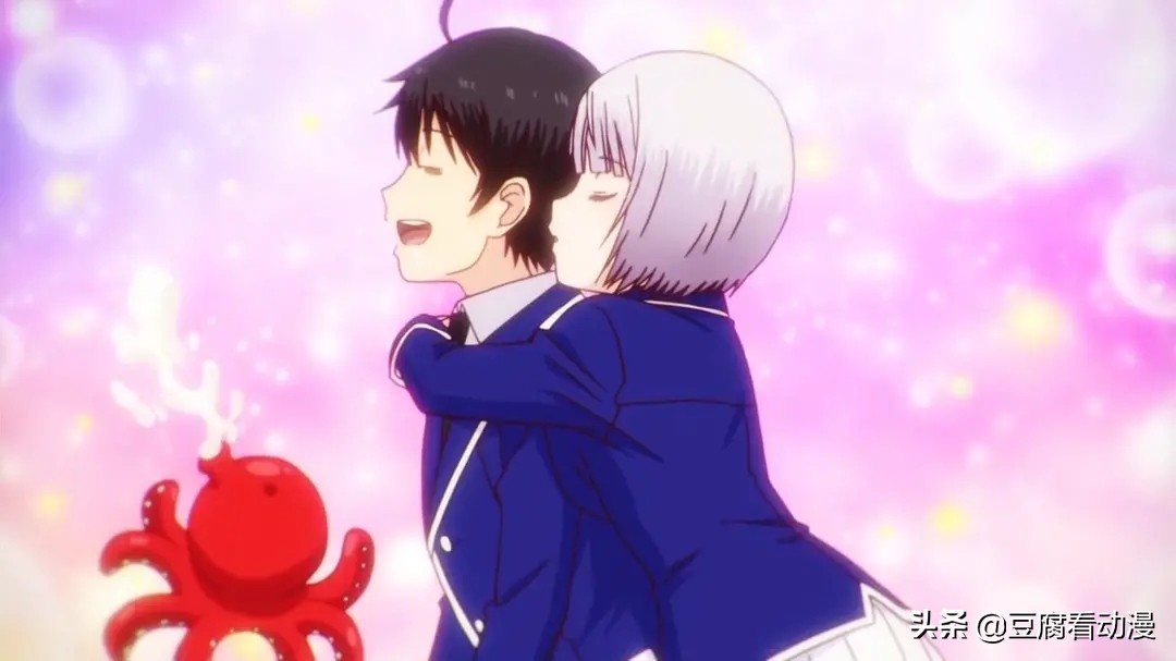 推漫：最让人羡慕的男主，女主开场就对他掀裙子