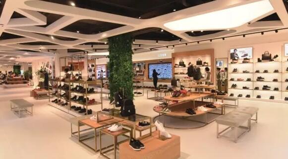 鞋业巨头相继倒下,中国最大鞋业巨头