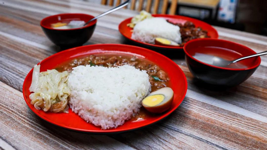 华大学生街藏了10年的古厝餐厅，吃一口都是外婆家味道