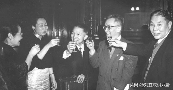 “母老虎”发威，“小兔子”发抖，胡适惧内趣话