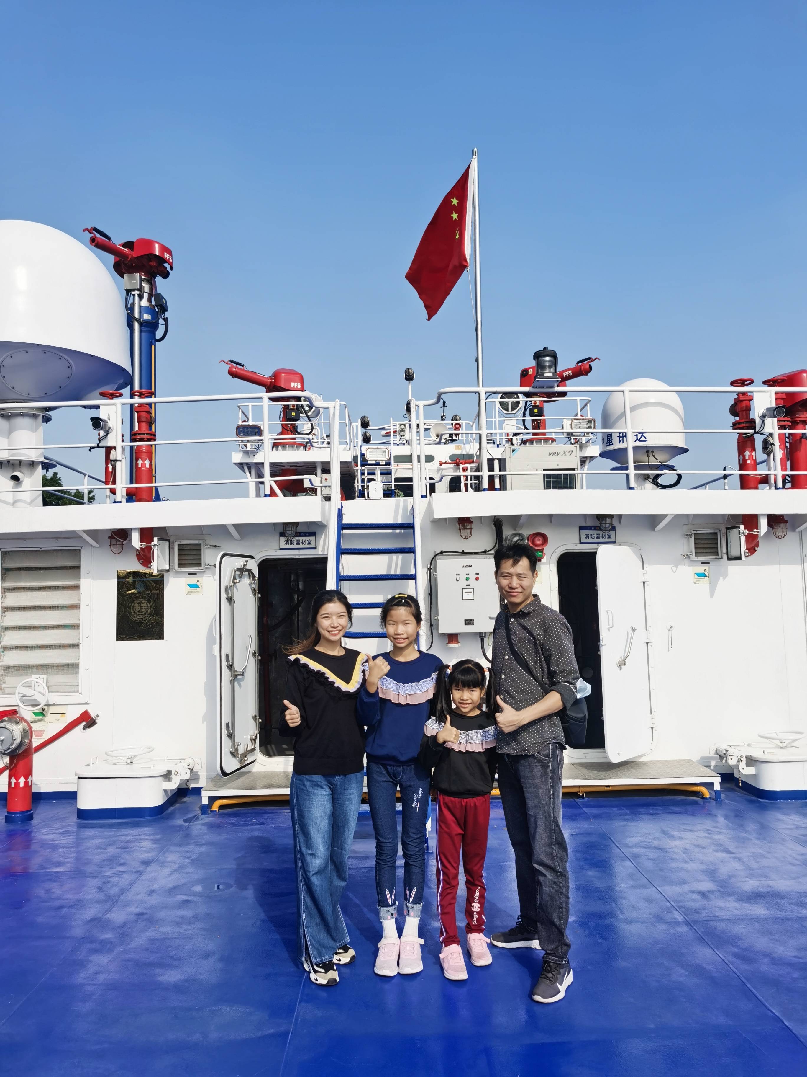 有一个消防蓝朋友是怎样的体验,给你一天时间