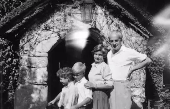 英国贵族最野的女人:大把人想写我的传记,可他们对性一窍不通