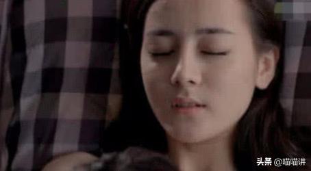 迪丽热巴未成名前床戏曝光，动作表情太入戏，说好的清纯呢