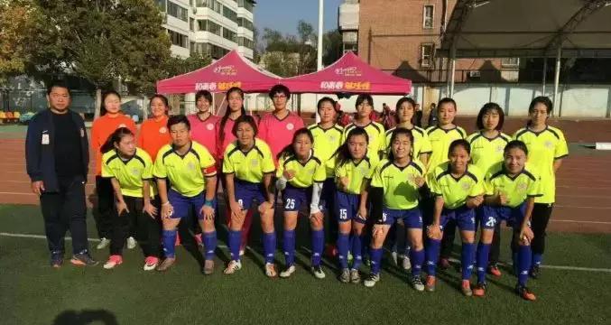 怒放女足,铿锵玫瑰美丽绽放女足夺冠