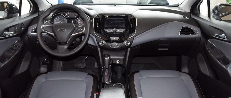 雪佛兰车长超过五米的轿车有哪些,雪佛兰两厢车13款