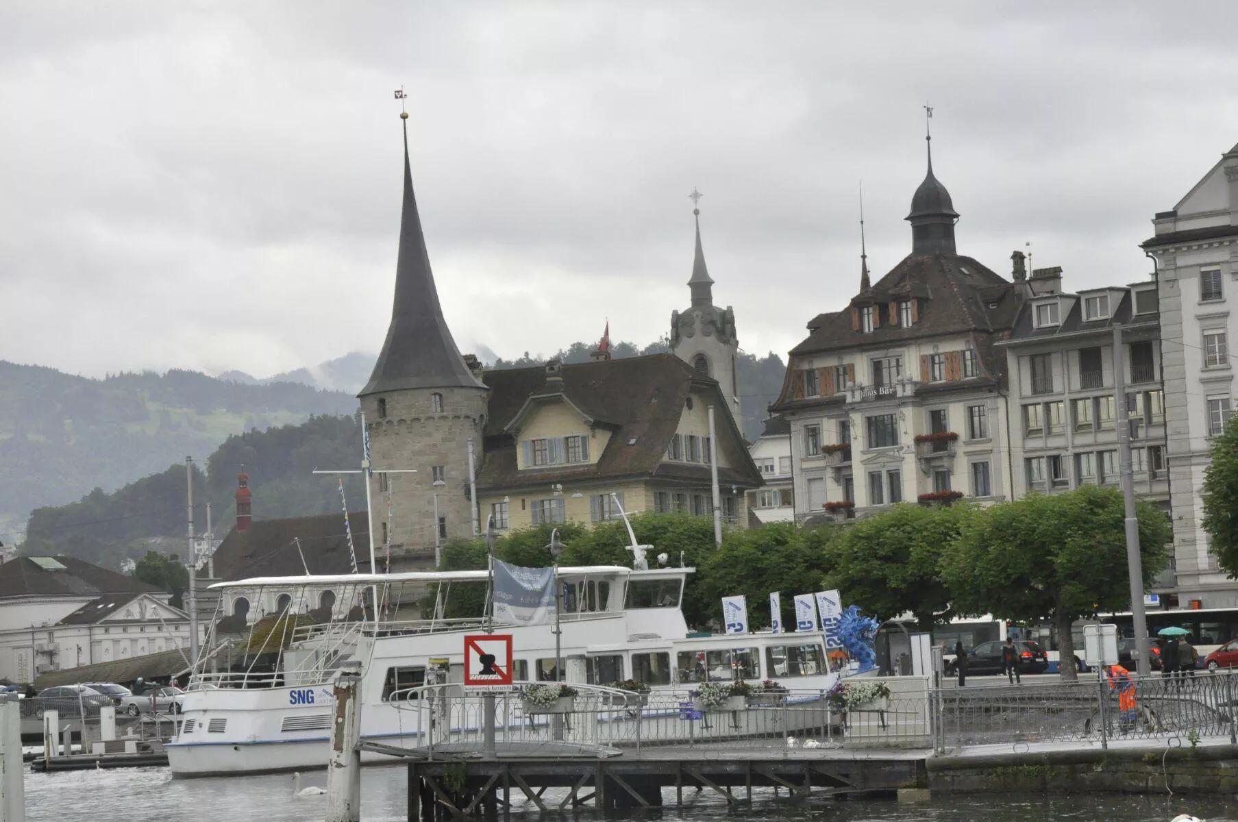 第一次去欧洲自由行攻略,自驾游三年必备物品清单