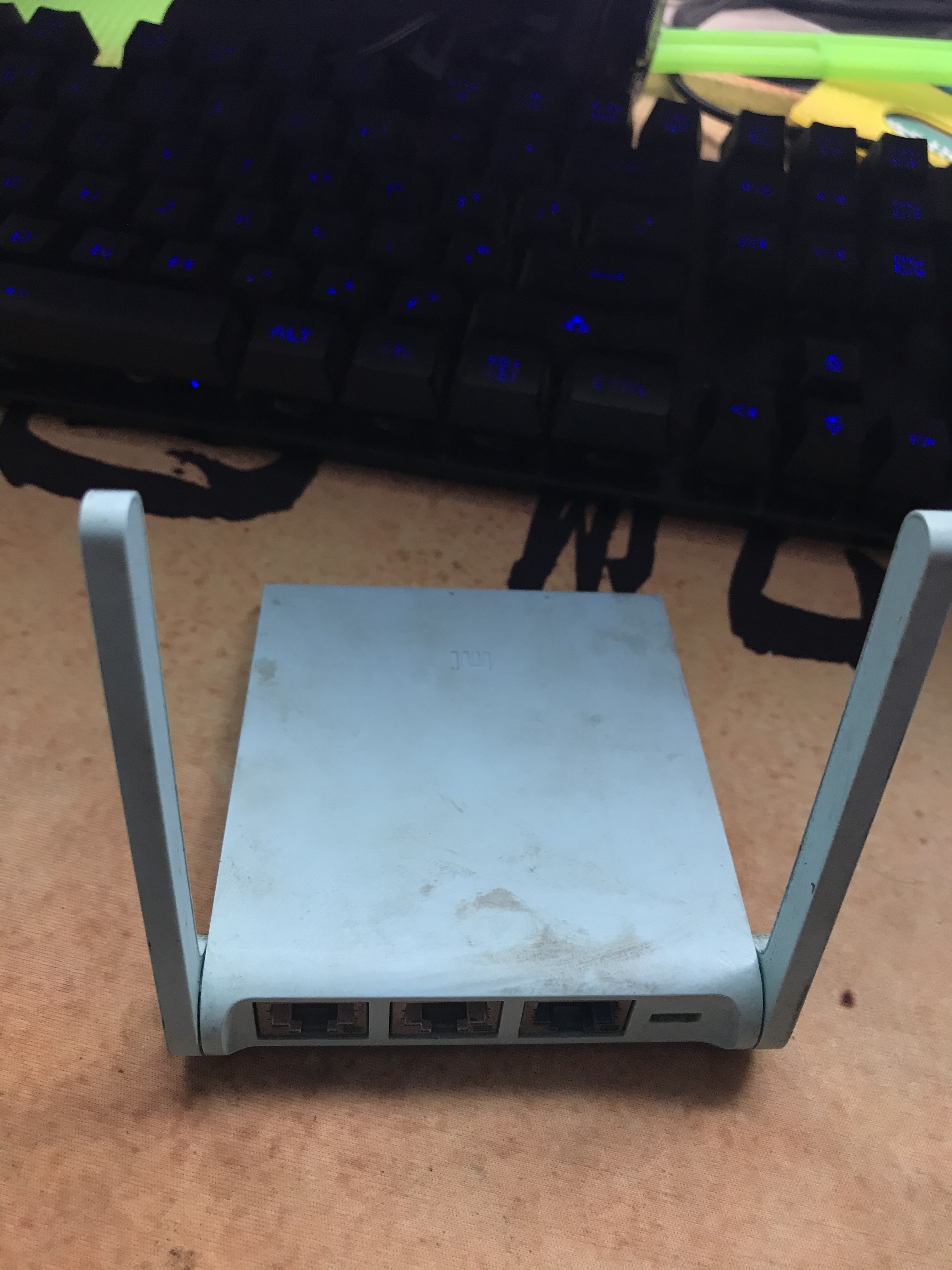 无意间翻到20年前买的第一个手机,小米路由器青春版拆解