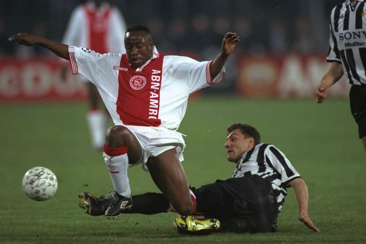 意大利足球称霸欧洲,意大利历史上打西班牙2比0