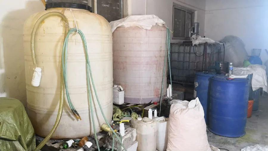 假名牌暗藏商场夫妻俩售假被刑拘,70家生产经营假劣农药单位被曝光