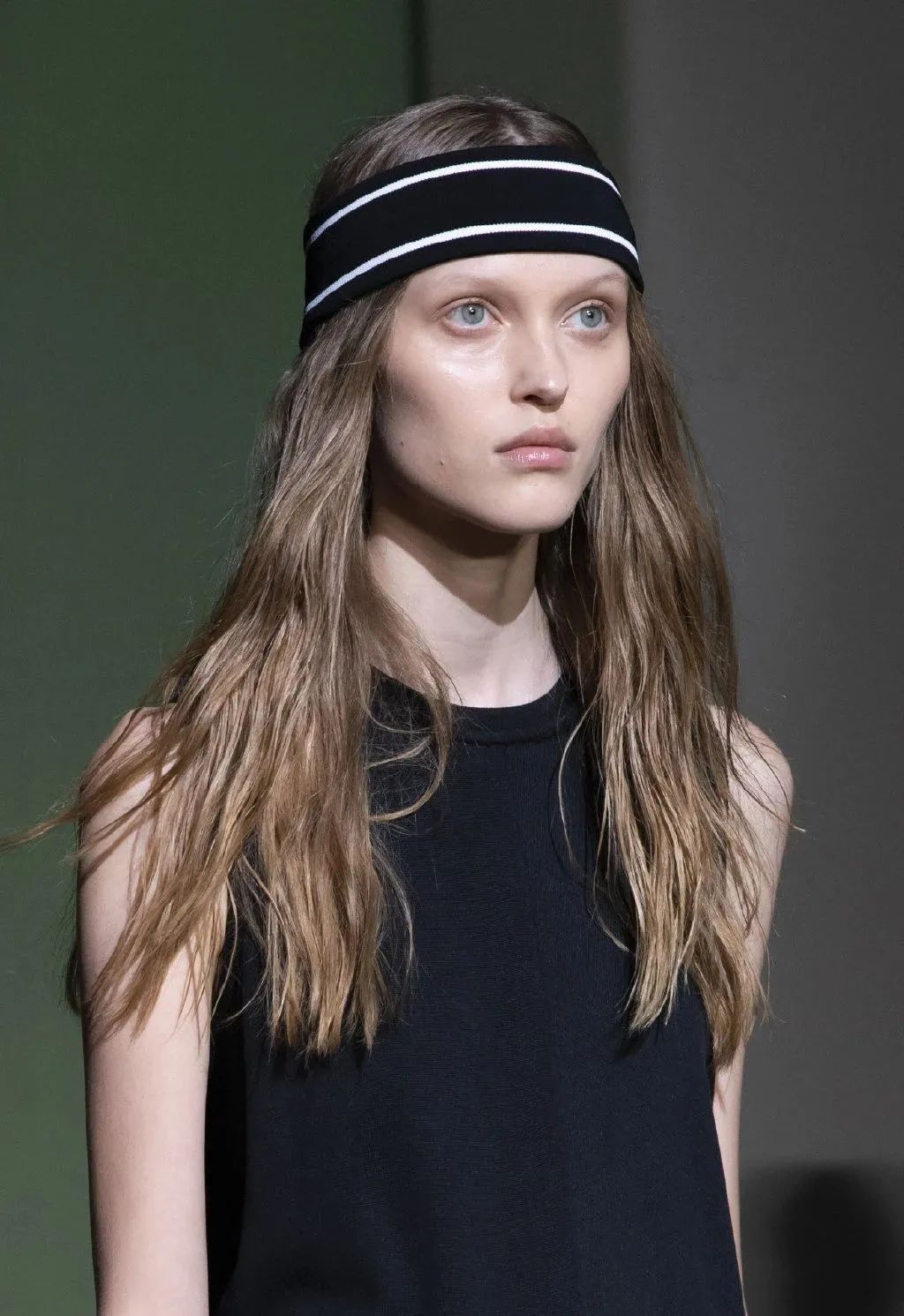 宋妍霏欧阳娜娜都爱的潮牌,欧阳娜娜宋妍霏邓紫棋