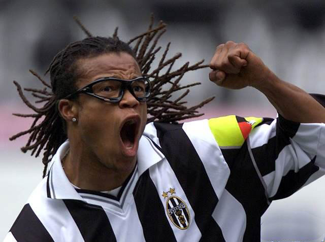 足坛历史上牛逼的小个子球员,足坛矮脚虎王英