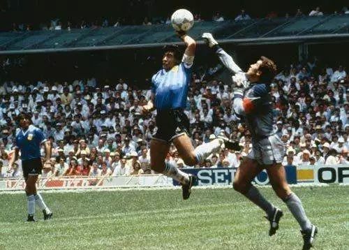 涓栫晫鐞冪帇宸磋タ璐濆埄,涓栫晫鐞冪帇