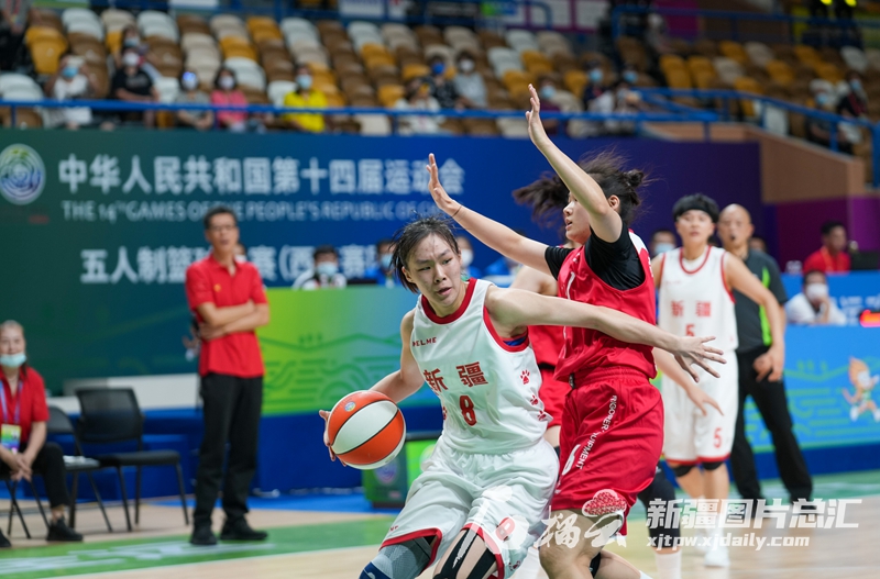 小天晨报丨中国农民丰收节专场活动在吐鲁番市举办；*疆新**品牌消费万里行走进杭州；精阿高速公路通车倒计时