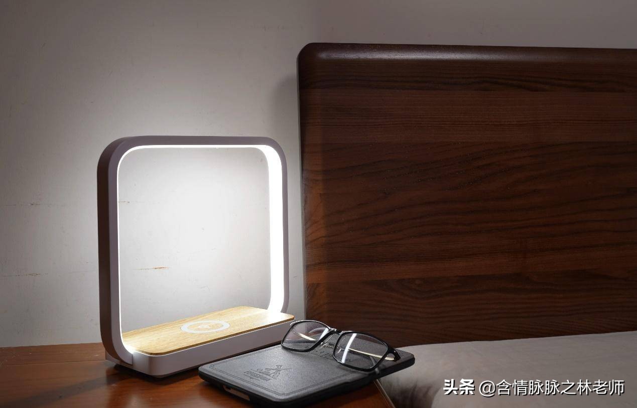 8平方小户型床带飘窗,8平米的小户型床