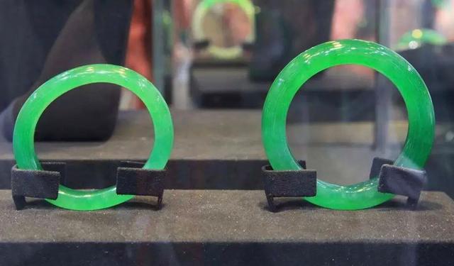 跟我学玉雕貔貅,危料翡翠和缅甸翡翠有什么区别