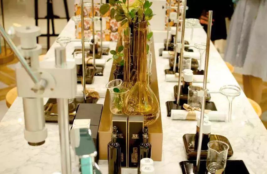 夜光魔力裤,魔力燃烧裤