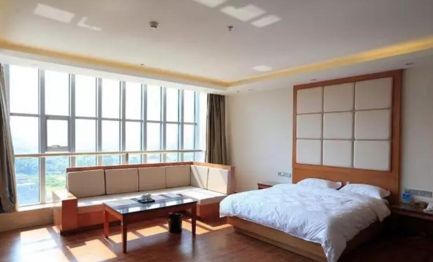 圣托里尼岛隐藏的生活,国内的圣托里尼岛