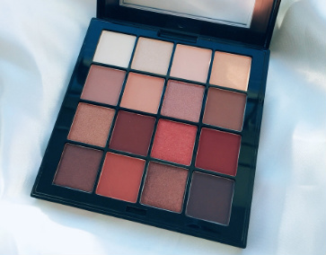 植村秀秋冬单色眼影,秋冬眼影盘大牌推荐