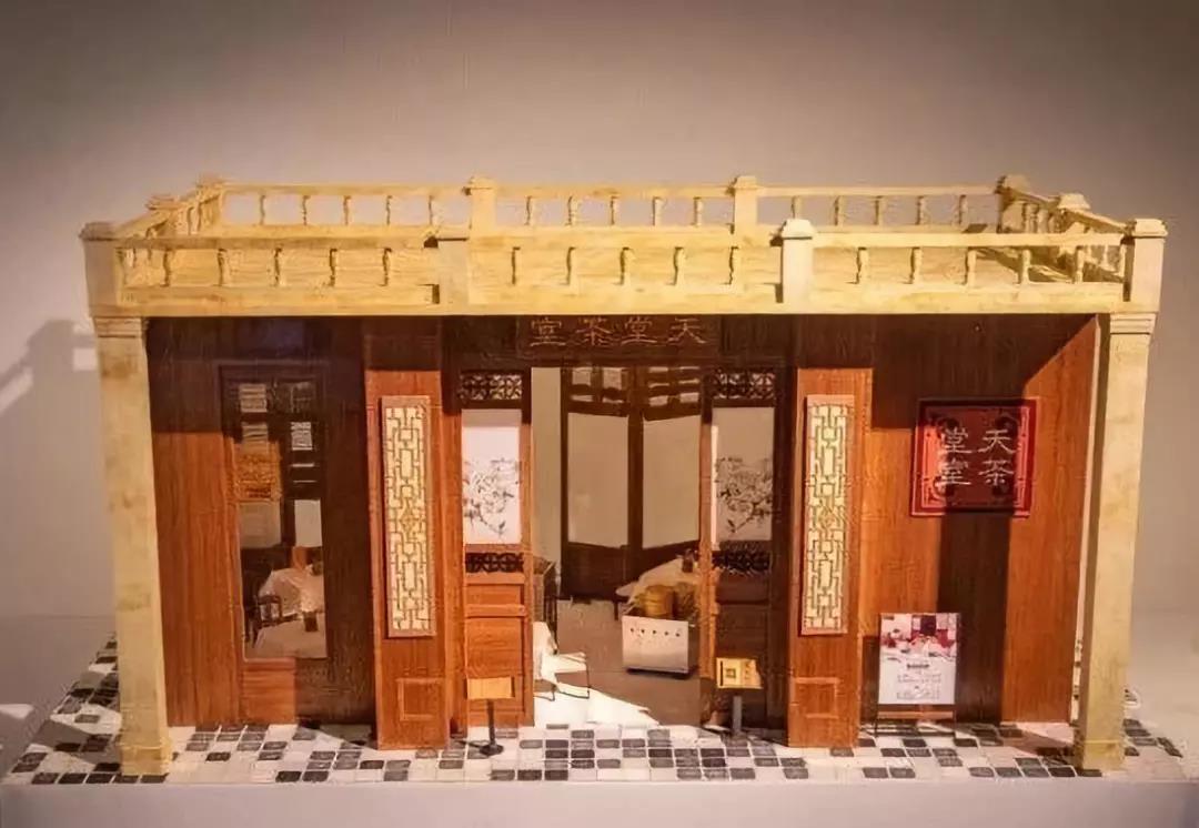 中国人烧给死人的纸扎,被法国博物馆收藏,老外:中国人太浪漫了