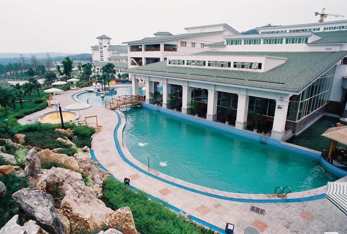 灵芝药浴,十几种药浴温泉