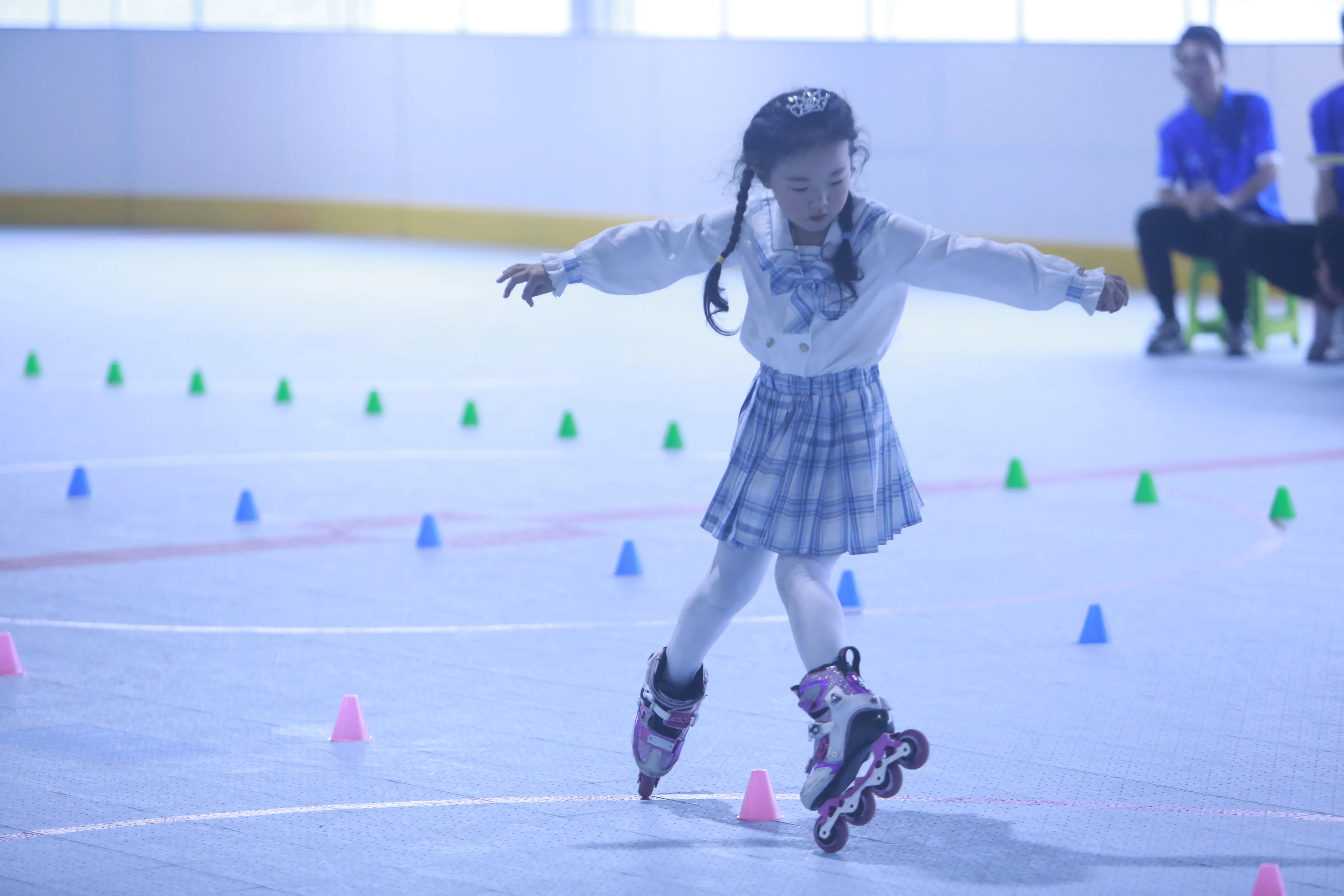 滑圣顿城市轮滑俱乐部，目前以斩获12金8银4铜！山西省