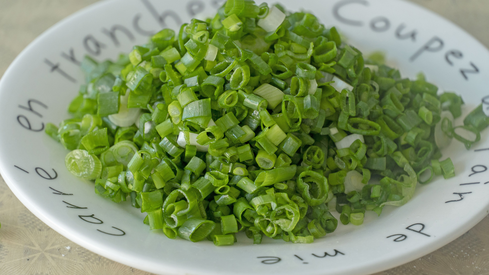 千层饼正宗做法与配方,千层饼这样做再也不用买早点了