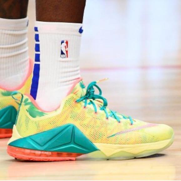 哈雷尔上脚麦迪球鞋,哈雷尔上脚球鞋aj6