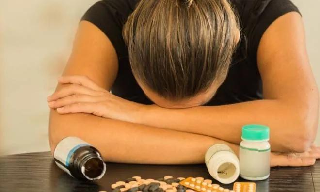 精神分裂症病人为什么不愿意住院,精神分裂症吃药终身不复发概率