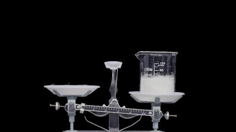 成都断崖式降温西岭雪山下雪,成都为什么会有断崖式降温