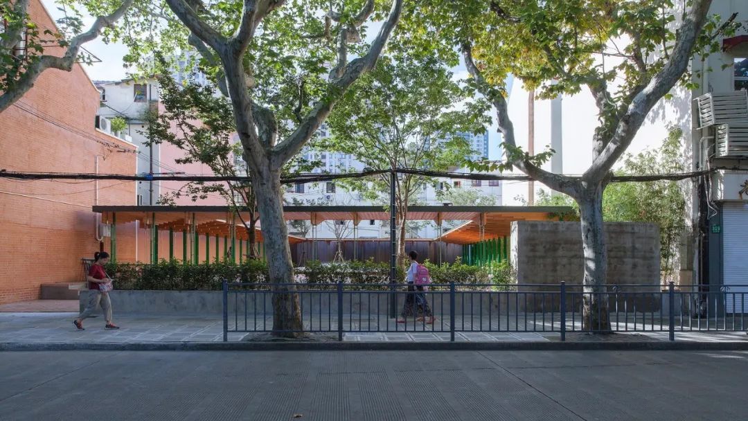 4个好友买了联排别墅,四个朋友改造上海出租房