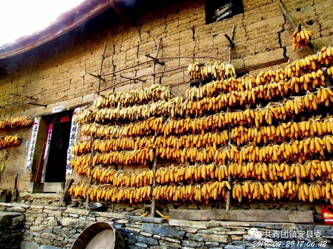 天池塔云山,塔云山