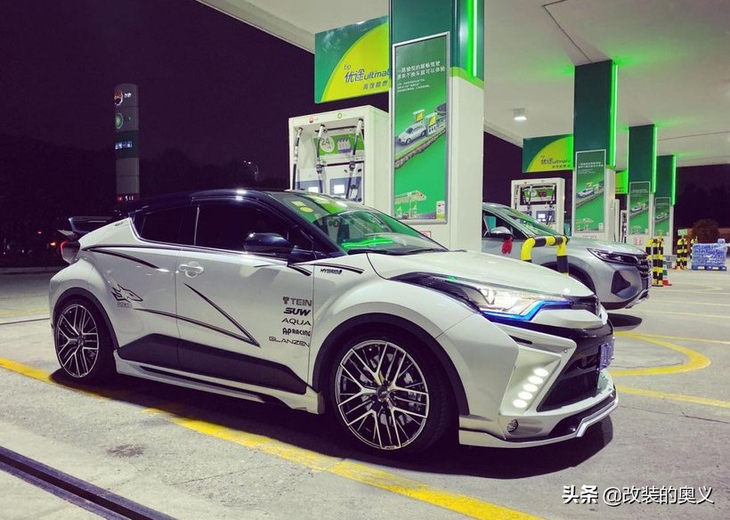 造型更前卫2分钟看懂全新丰田c-hr,改装经历分享
