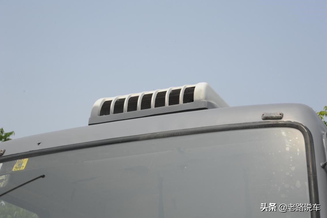 打造钢铁军队铸就时代楷模,重庆曾经有过的超跑神车