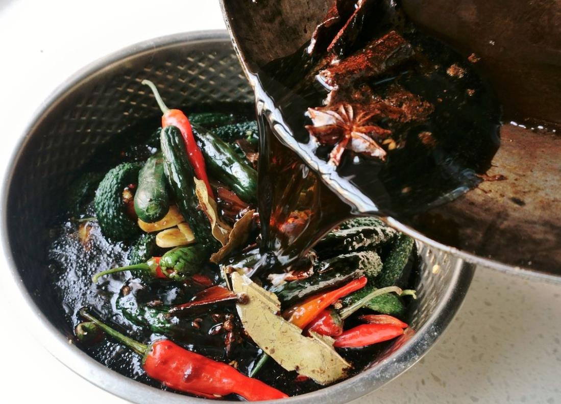 腌黄瓜太酸了怎么补救,腌黄瓜不入味儿