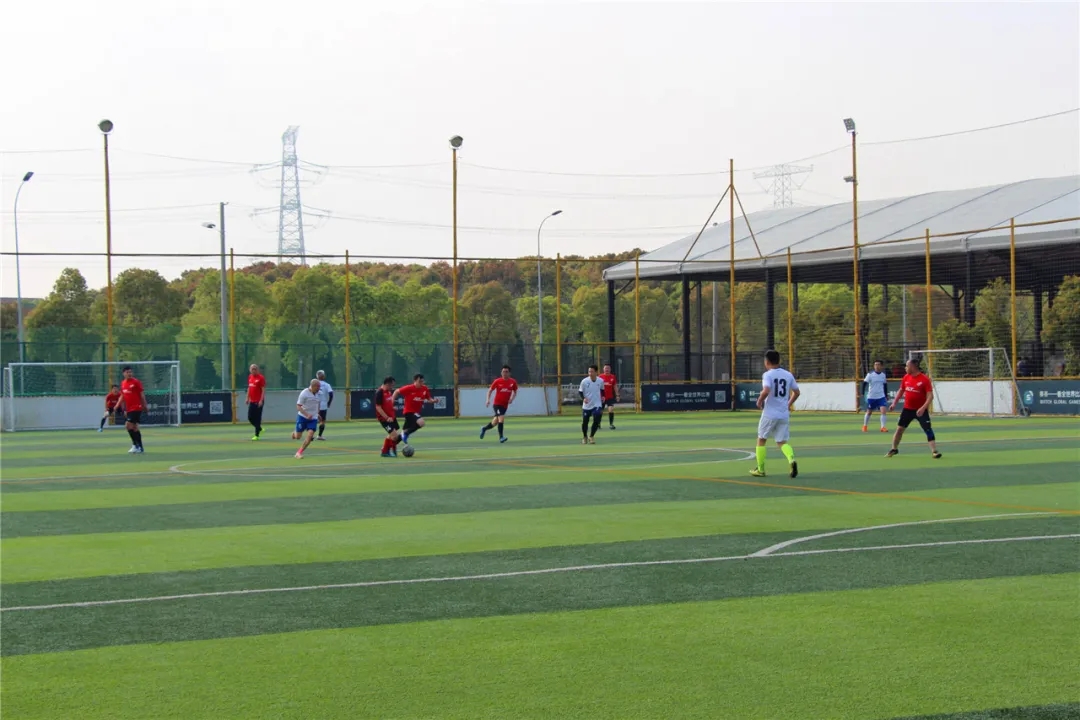 浠ョ悆浼氬弸浠ヨ禌鑱旇皧,浠ョ悆浼氬弸姣旇禌鐩存挱