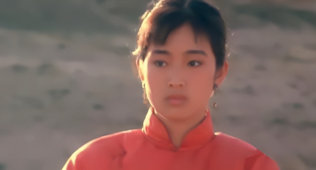 莫言《丰乳肥臀》：美女护士为馒头*身失**，亲弟弟目睹为何不敢制止