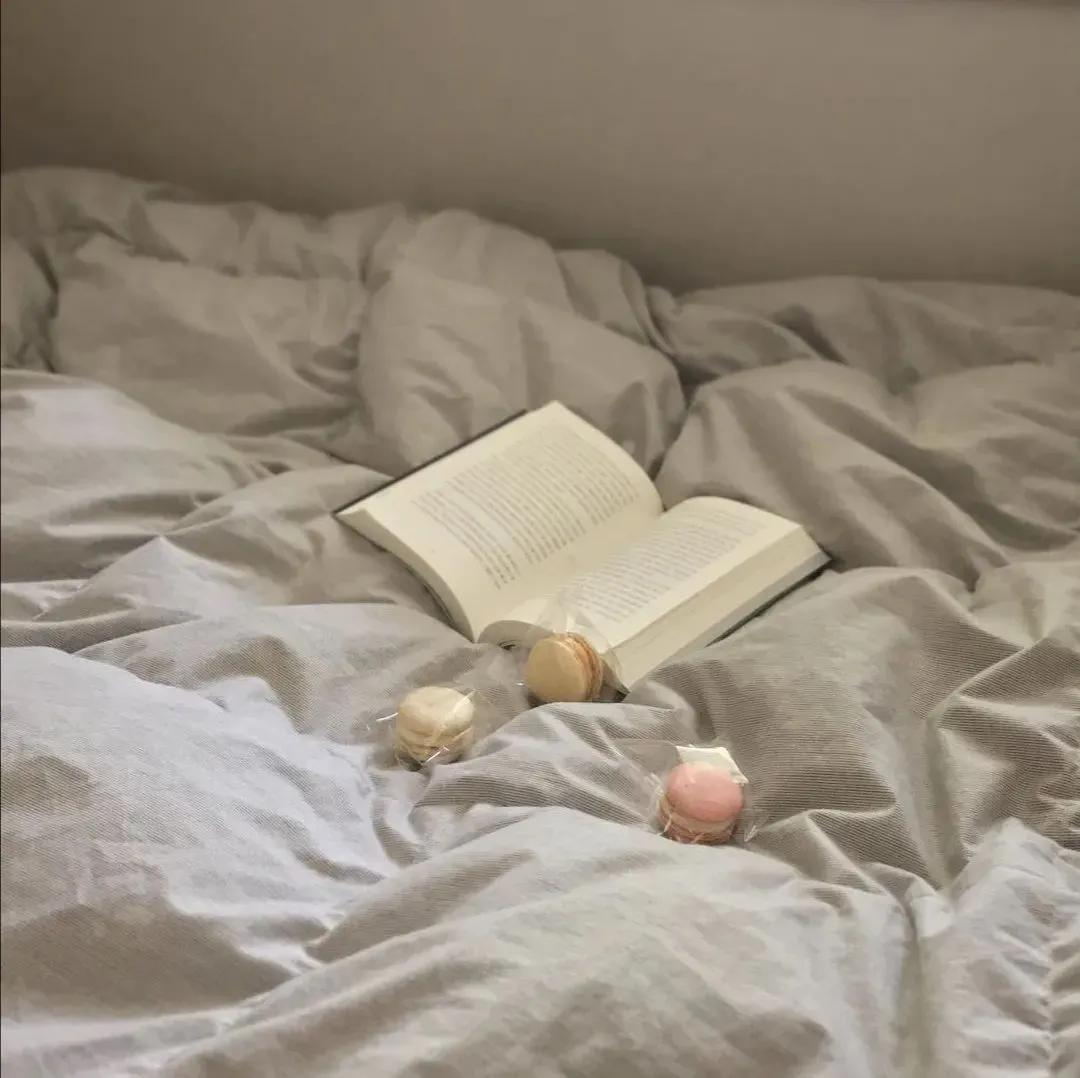 浅色系ins风背景图,浅色系壁纸ins高级质感真人