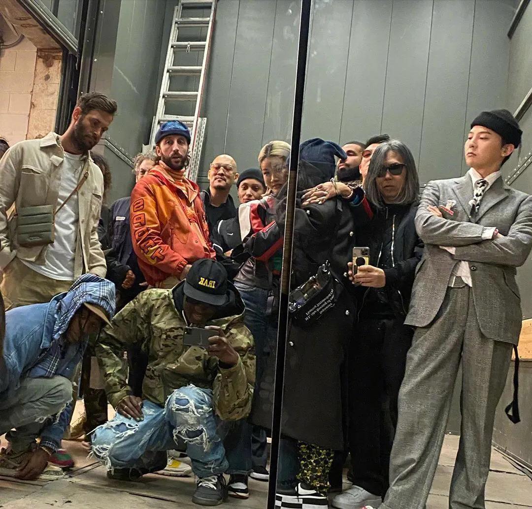 易烊千玺发型权志龙发型,权志龙易烊千玺红色