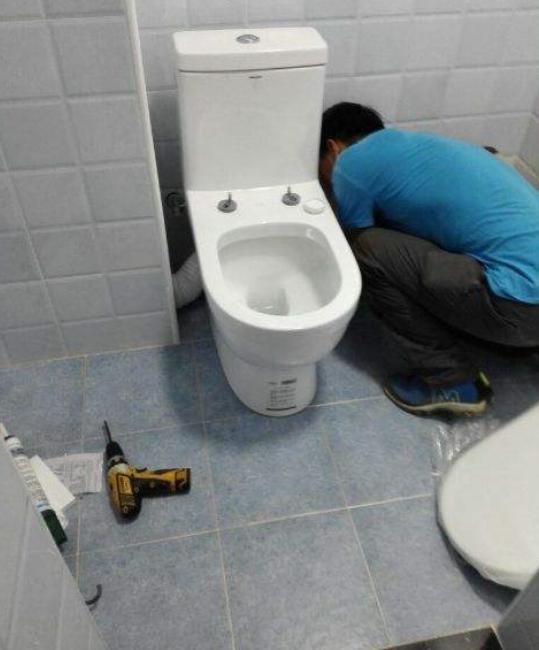 马桶漏水最简单的解决方法,马桶漏水找谁靠谱