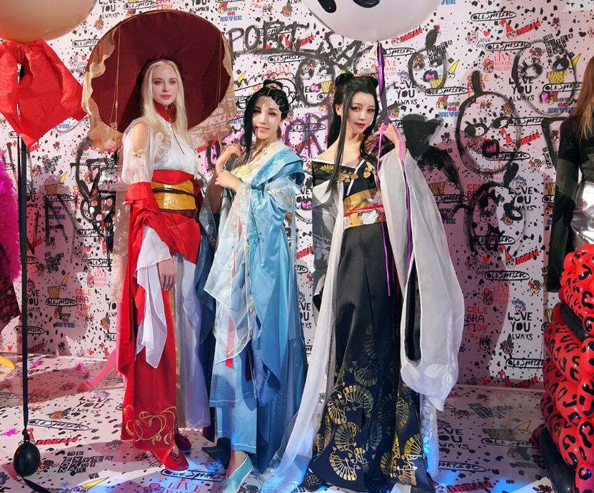 穿越次元壁谈一谈天涯明月刀各种联名汉服汉元素时装